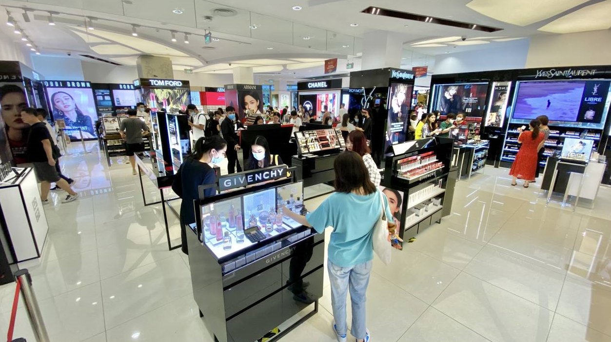 实探中百集团硬折扣店：51家同步开业 自有品牌占比近40%